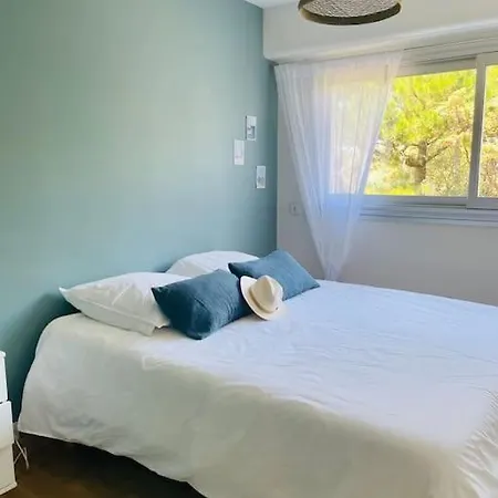 Les Faunes A Apartment